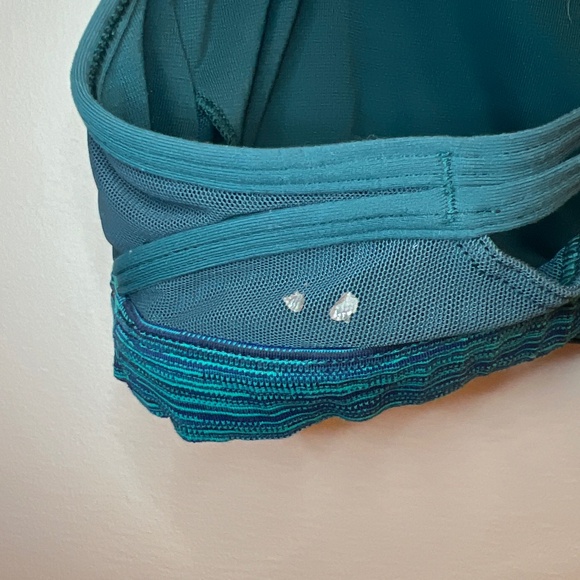 Lululemon Make A Move Bra - Picture 4 of 5